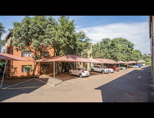 2 BEDROOM APARTMENT FOR SALE IN MONTCLAIR